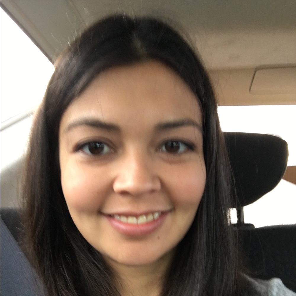Meet your Posher, Caroline